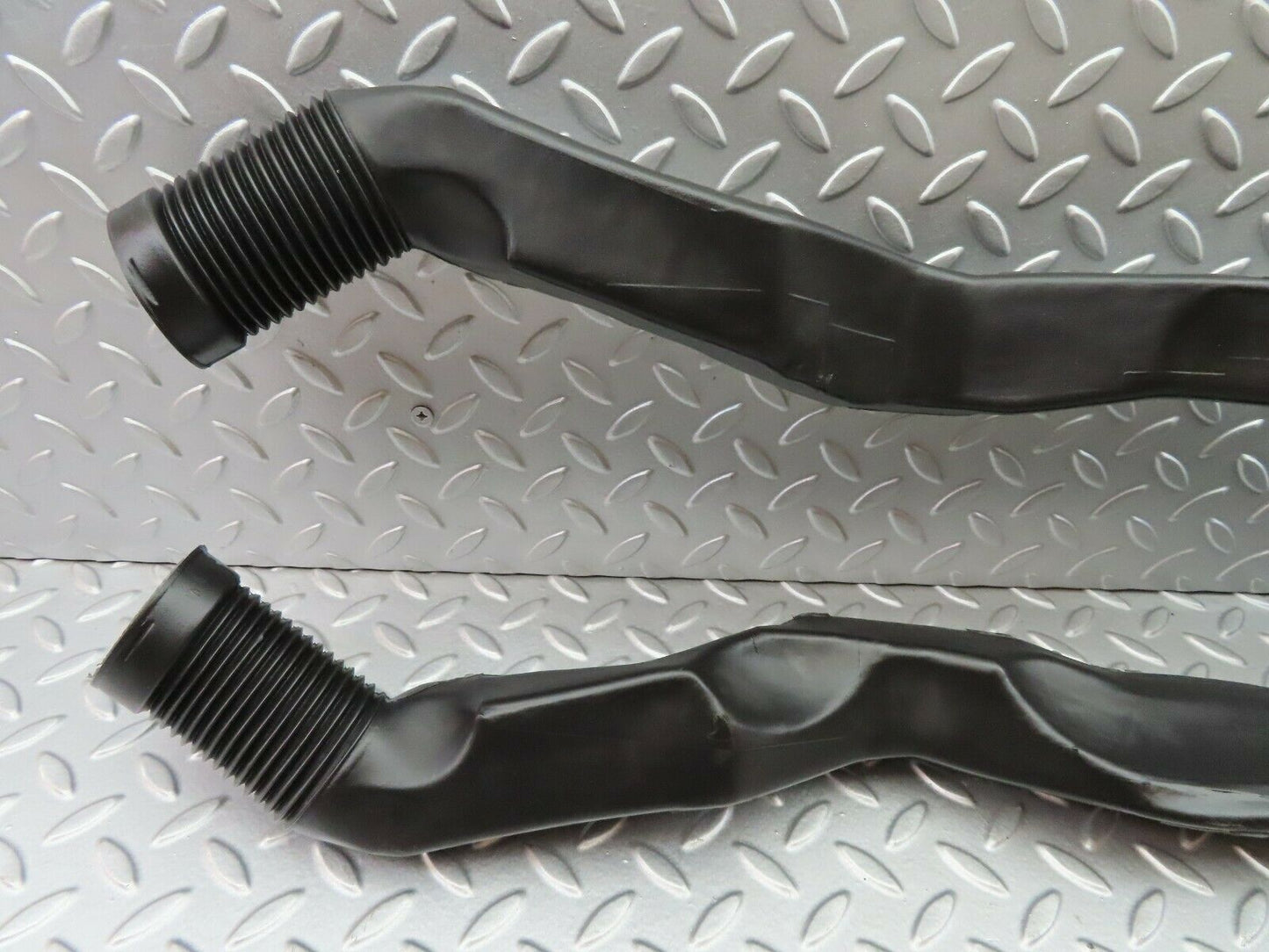 6133 Mercedes-Benz W126 380SE Air Duct Heating Pipe 1268310646