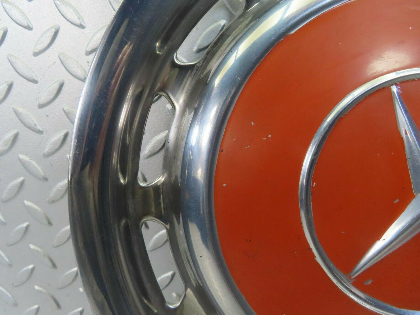 8390 Mercedes-Benz Vintage Wheel Trim Hub Cap 14