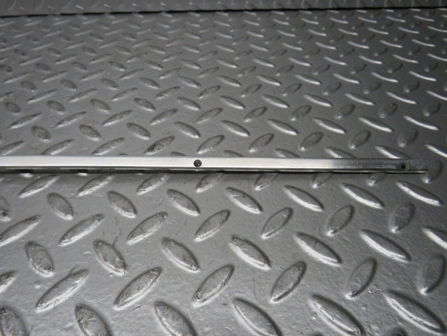 27734 Mercedes-Benz S124 300TE Wagon Sunroof Chrome Trim