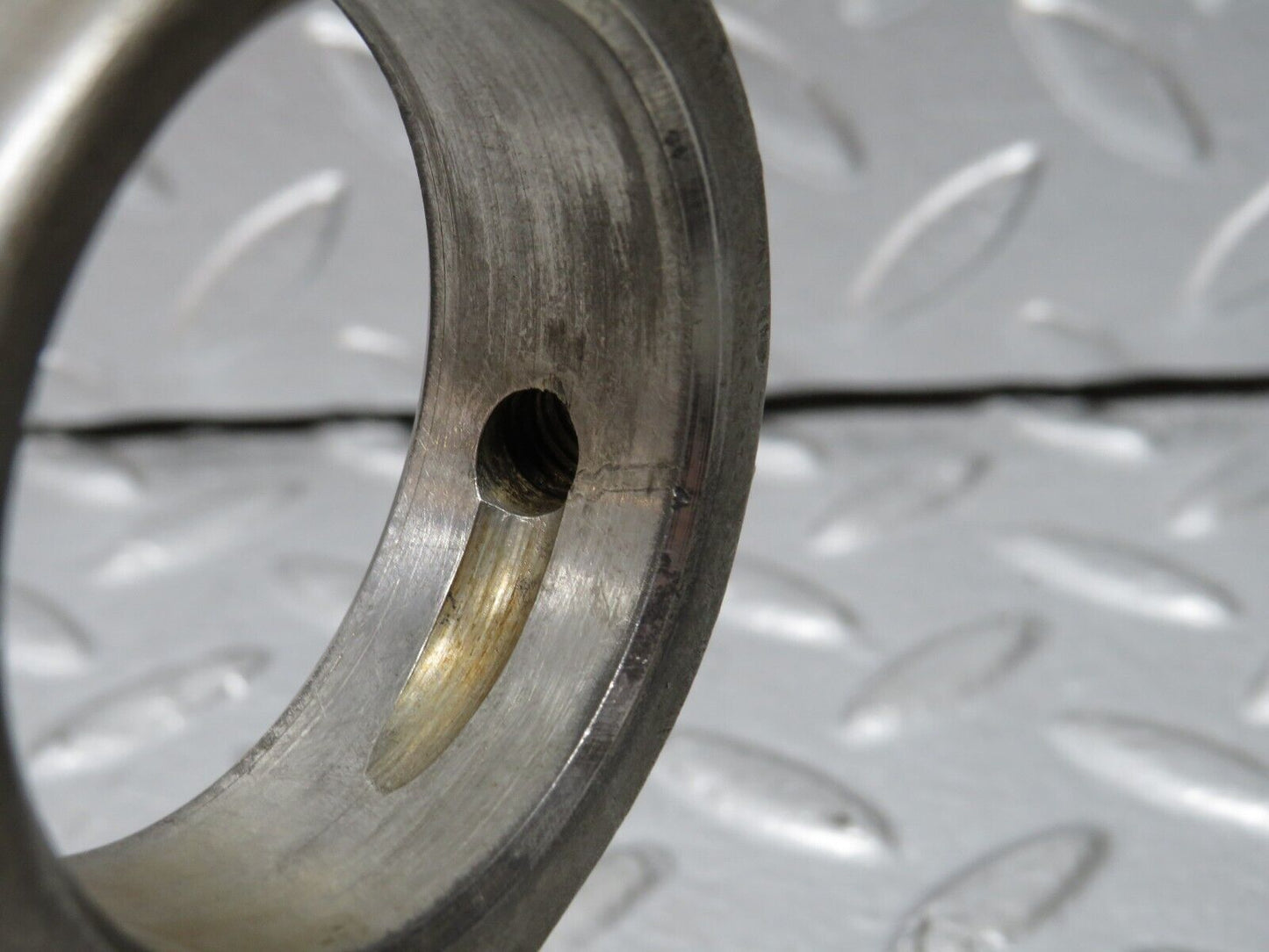 33090 Mercedes-Benz C107 R107 350 V8 Camshaft Tower Bearing 1160512112