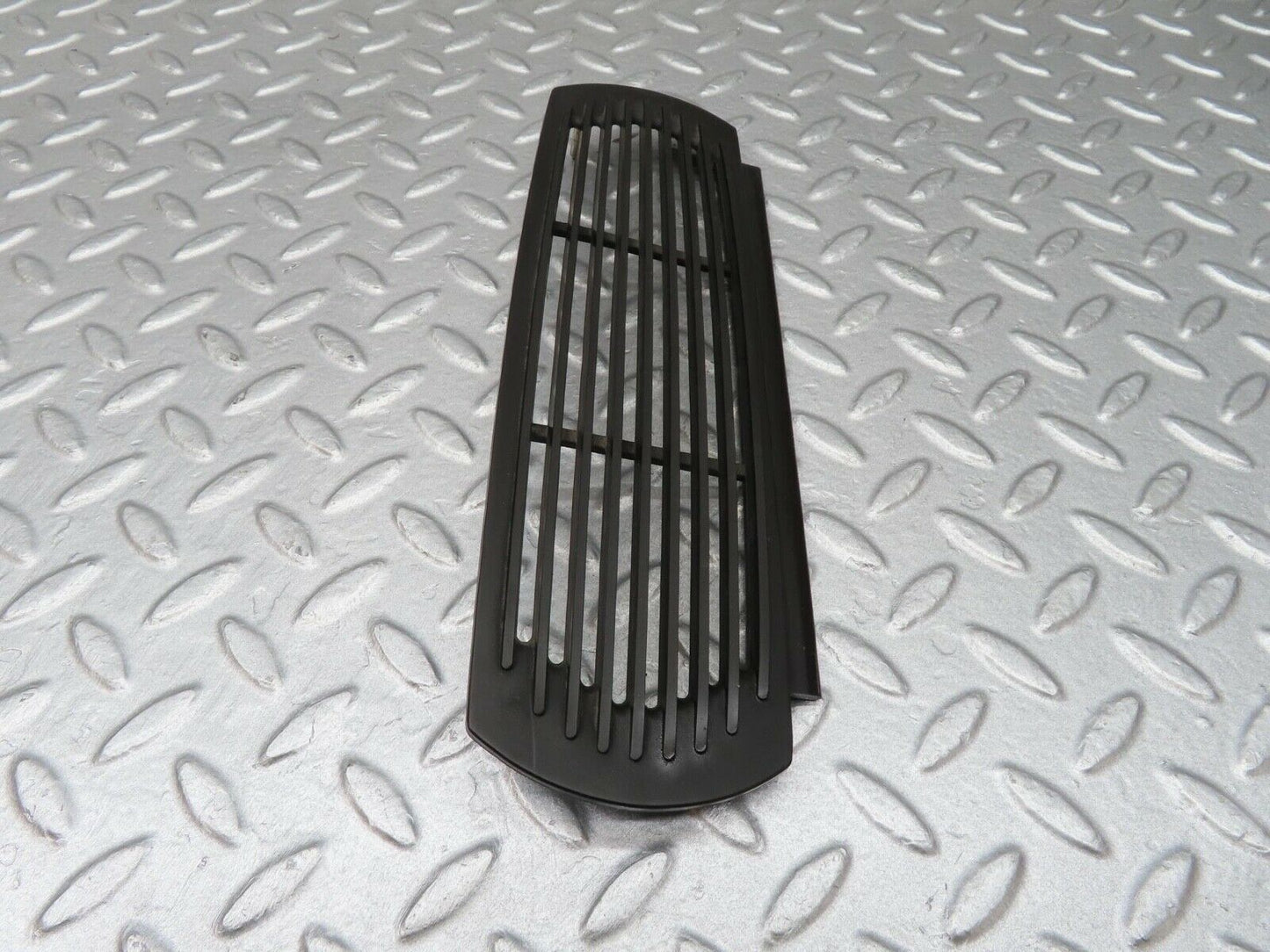 12775 Mercedes-Benz W111 220SE Dashboard Speaker Cover