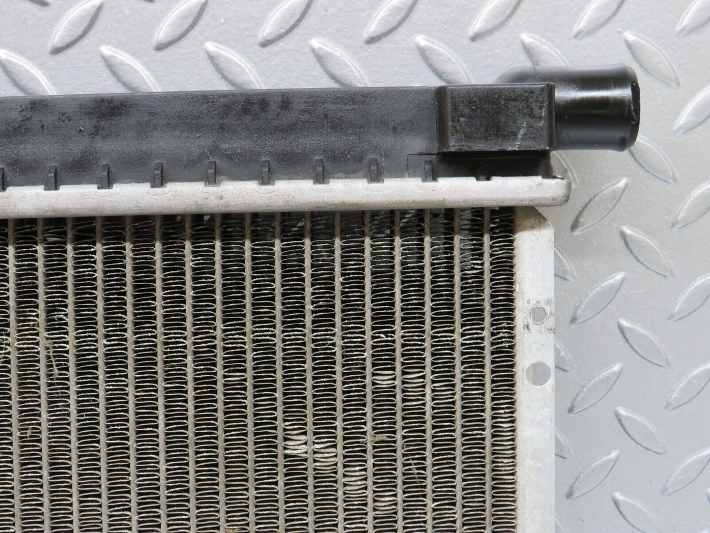 36658 Mercedes-Benz W201 190E 2.0L Coolant Radiator Nissens 62550