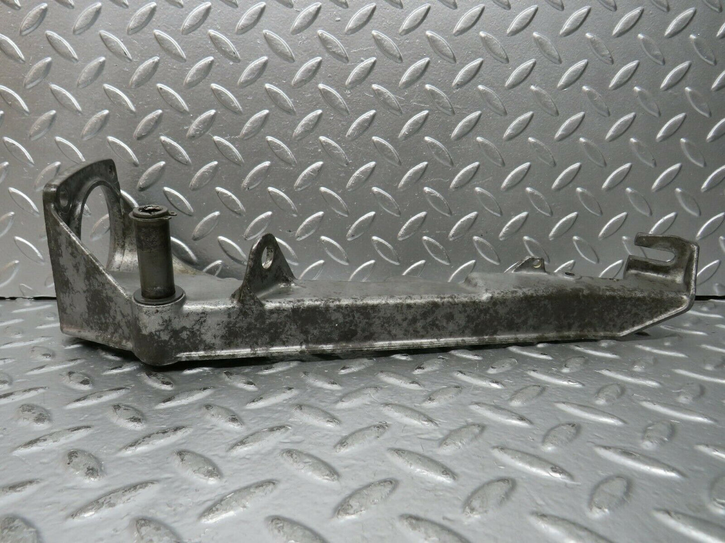 23794 Mercedes-Benz C107 450SLC Coupe Brake Pedal Bracket 1072941101