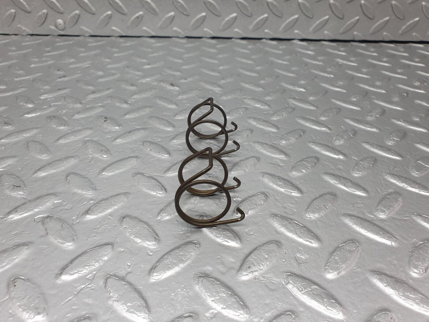 43359 Mercedes-Benz W108 280SE Valve Rocker Arm With Retaining Spring