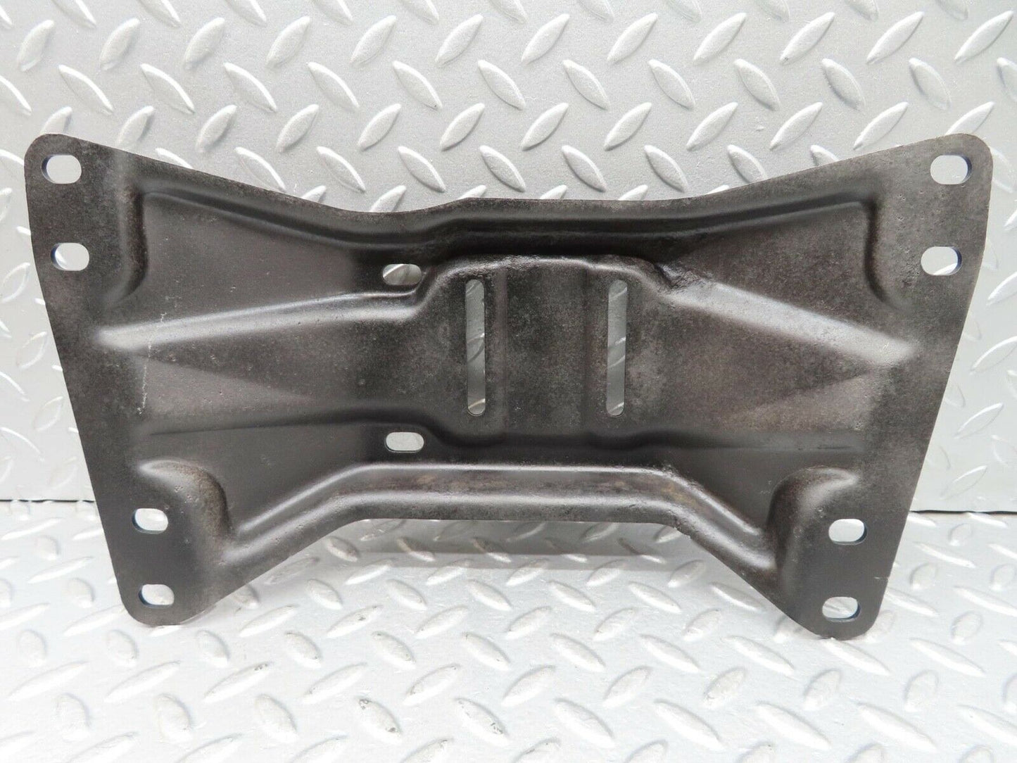 14239 Mercedes-Benz W116 350SE Gearbox Mount Bracket