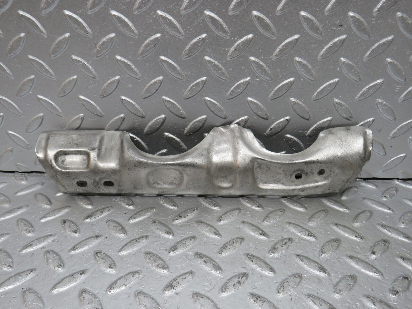 33118 Mercedes-Benz W126 380 V8 M116 Exhaust Manifold Heat Shield