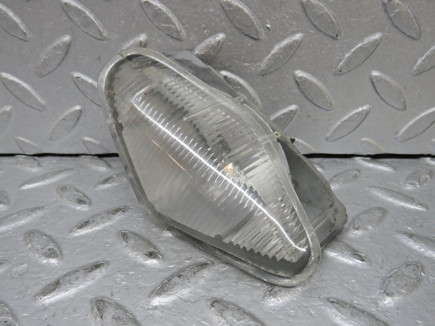 37380 Mercedes-Benz W109 300SEL Headlight Parking Light Left Side K33392