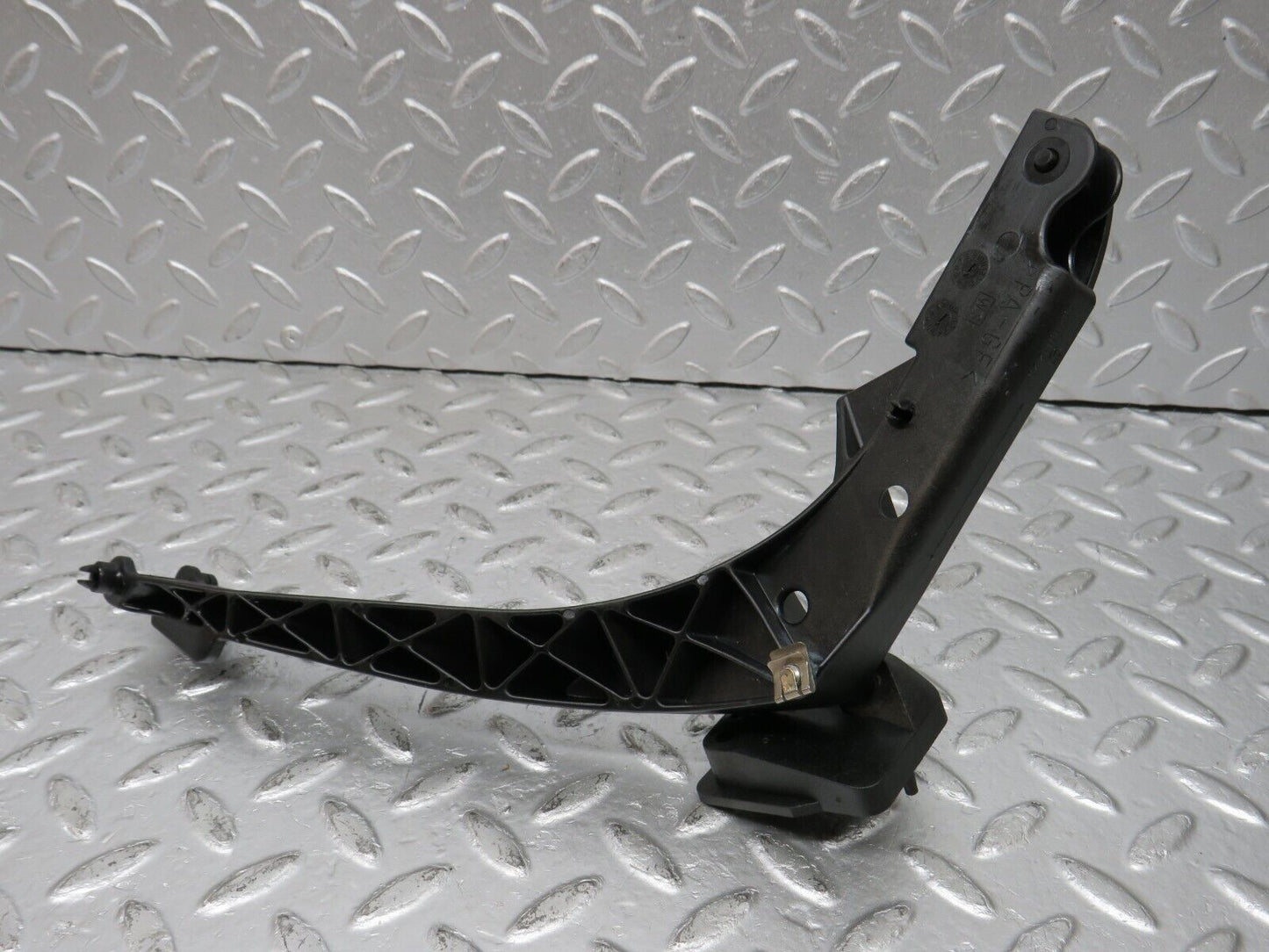 33465 Mercedes-Benz W202 C180 Accelerator Pedal Linkage 2023011223 1403000213