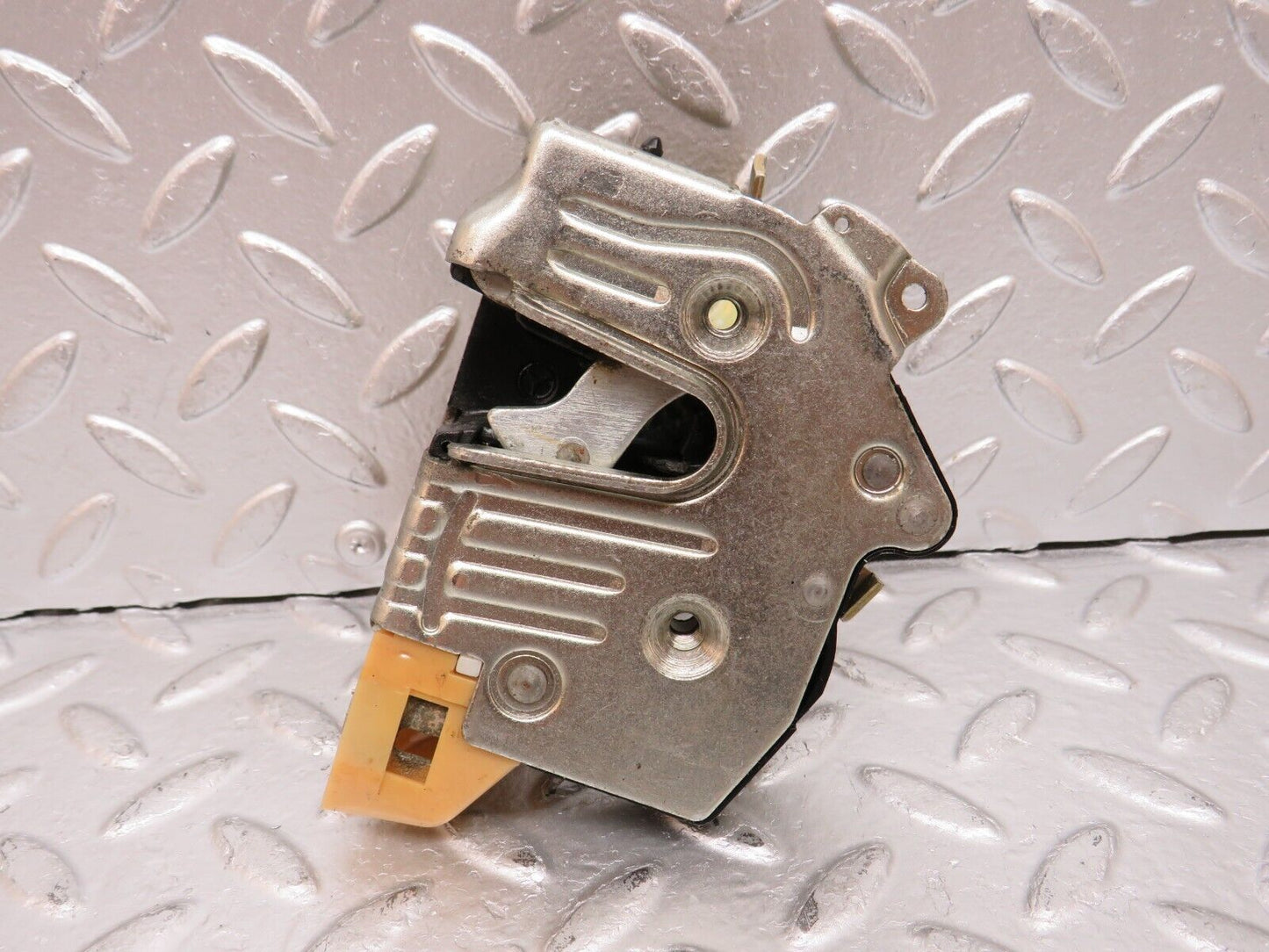 29353 Mercedes-Benz W124 230E Rear Left Door Lock Mechanism