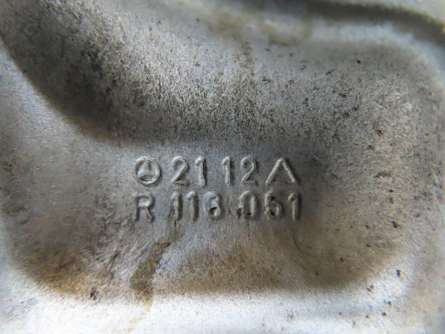 16551 Mercedes-Benz C107 350SLC Coupe Camshaft Tower Bearing 1160512112
