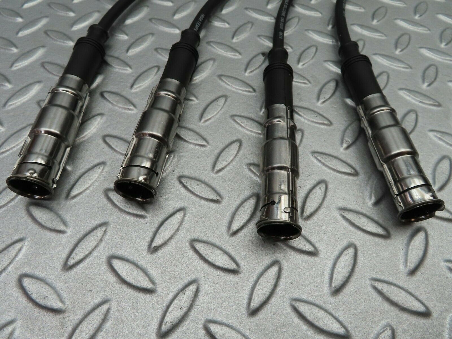 5600 Mercedes-Benz W124 230E Ignition Lead Set