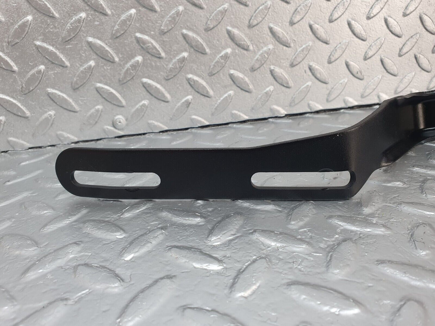42843 Mercedes-Benz W201 190 2.0L Exhaust Bracket