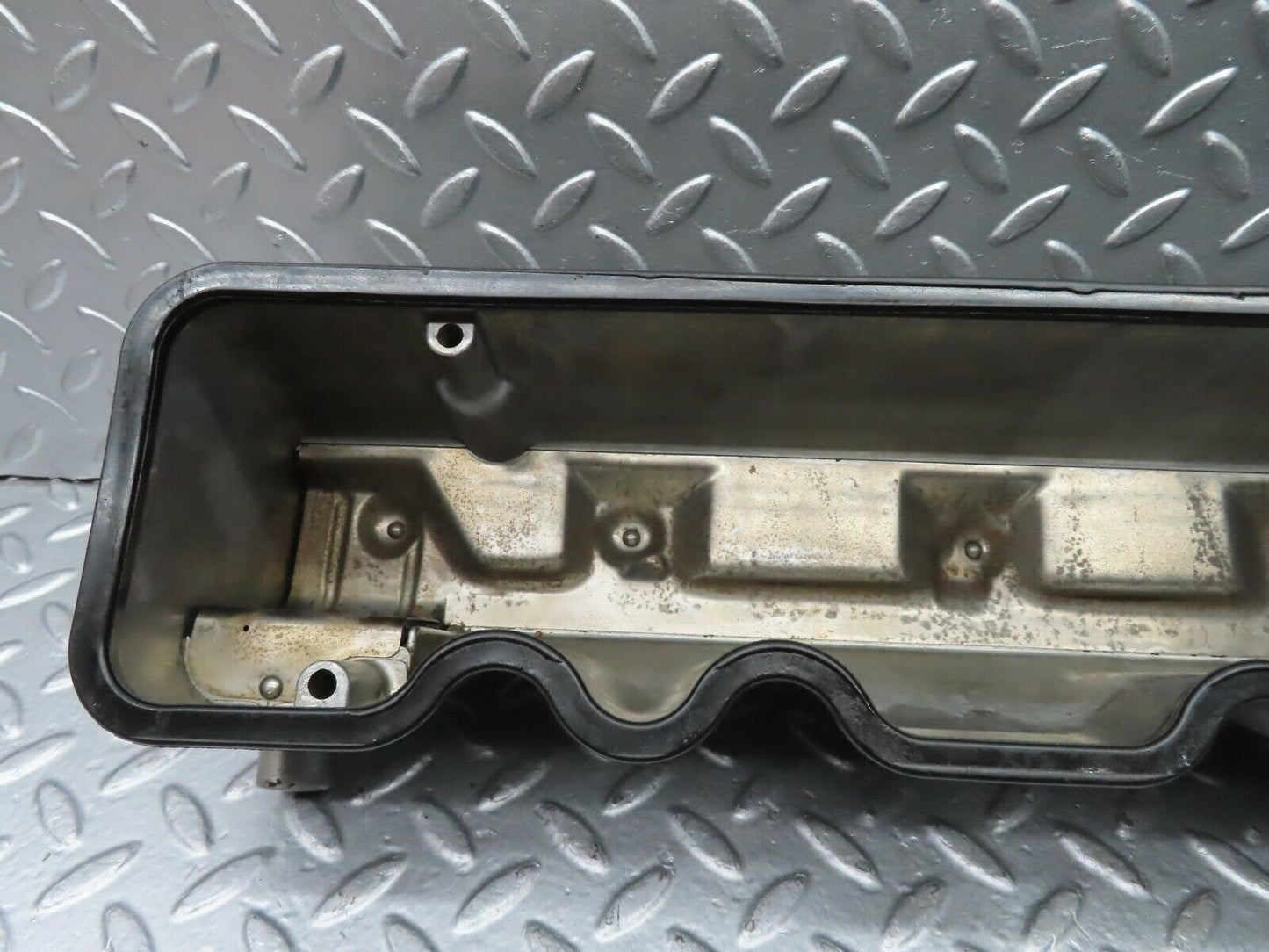 20706 Mercedes-Benz R107 450SL Cylinder Head Valve Cover 1170160105