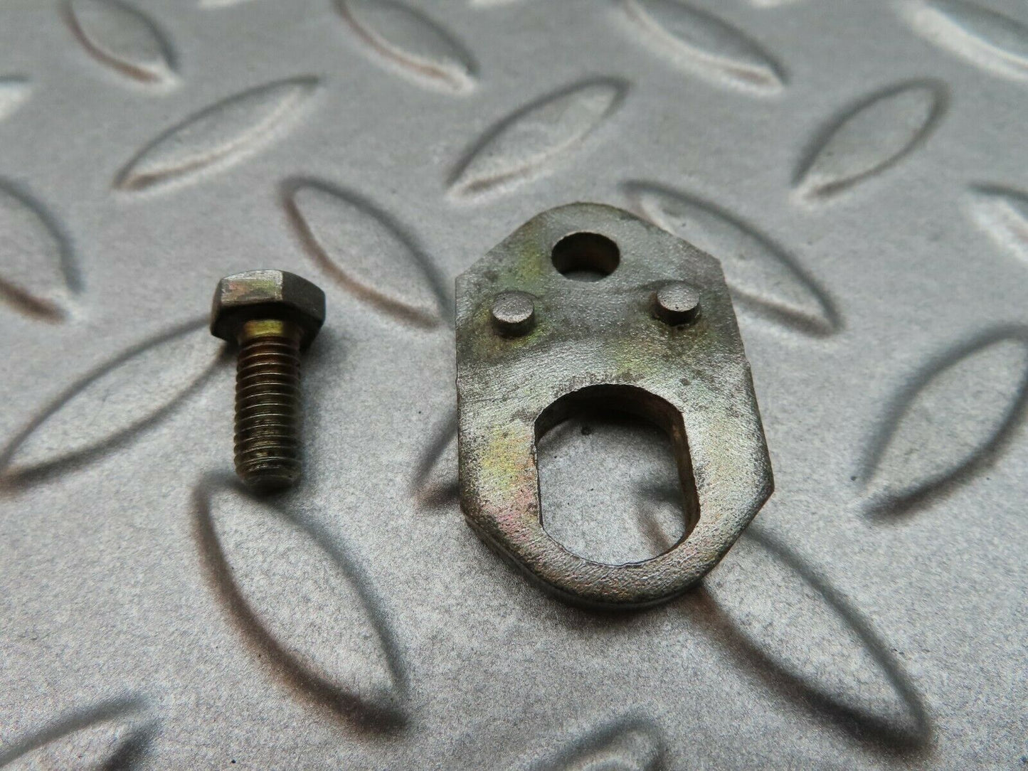 5131 Mercedes-Benz R107 350SL Fuel Injector Bracket