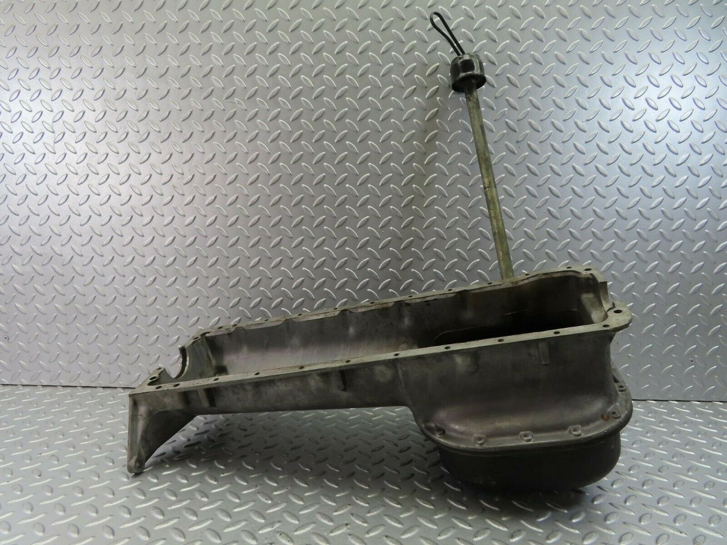 9750 Mercedes-Benz W111 Oil Pan Oil Sump 1800142302