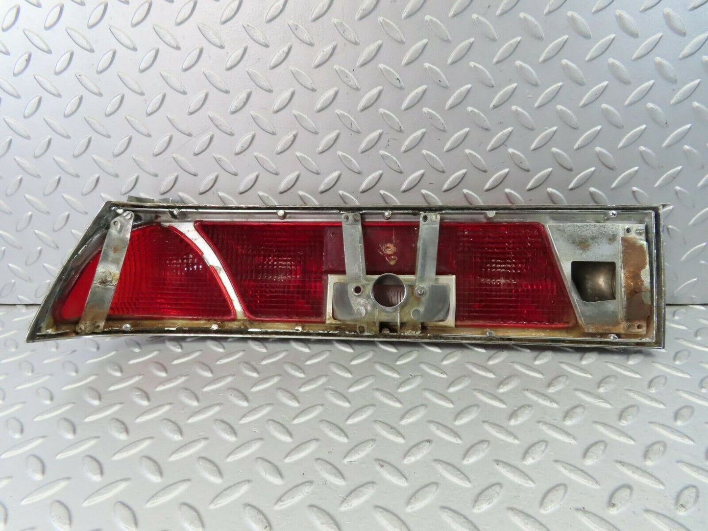 9170 Mercedes-Benz W111 Right Tail Light Lens