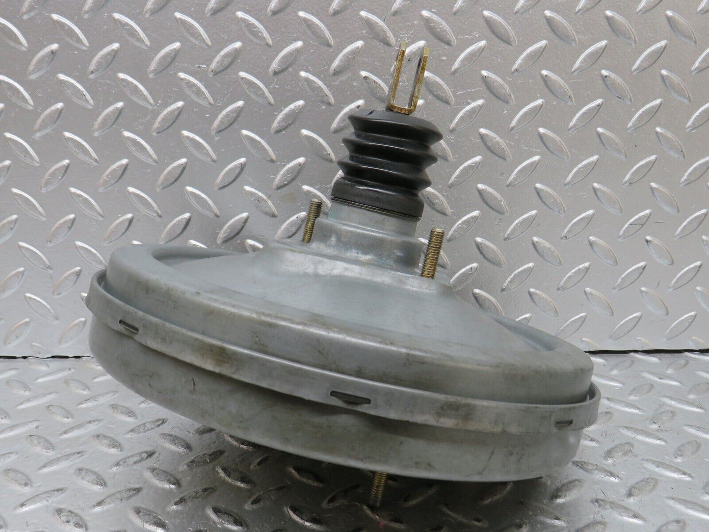 27631 Mercedes-Benz S124 300TE Wagon Brake Booster Lucas 0044301630