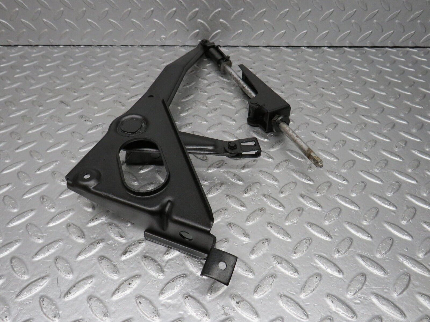 40648 Mercedes-Benz W123 300D Handbrake Regulator