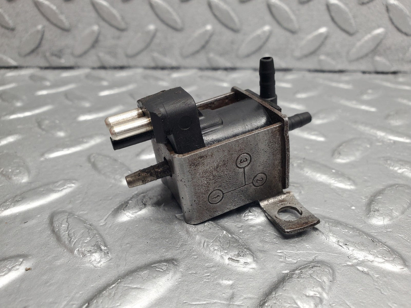 47317724