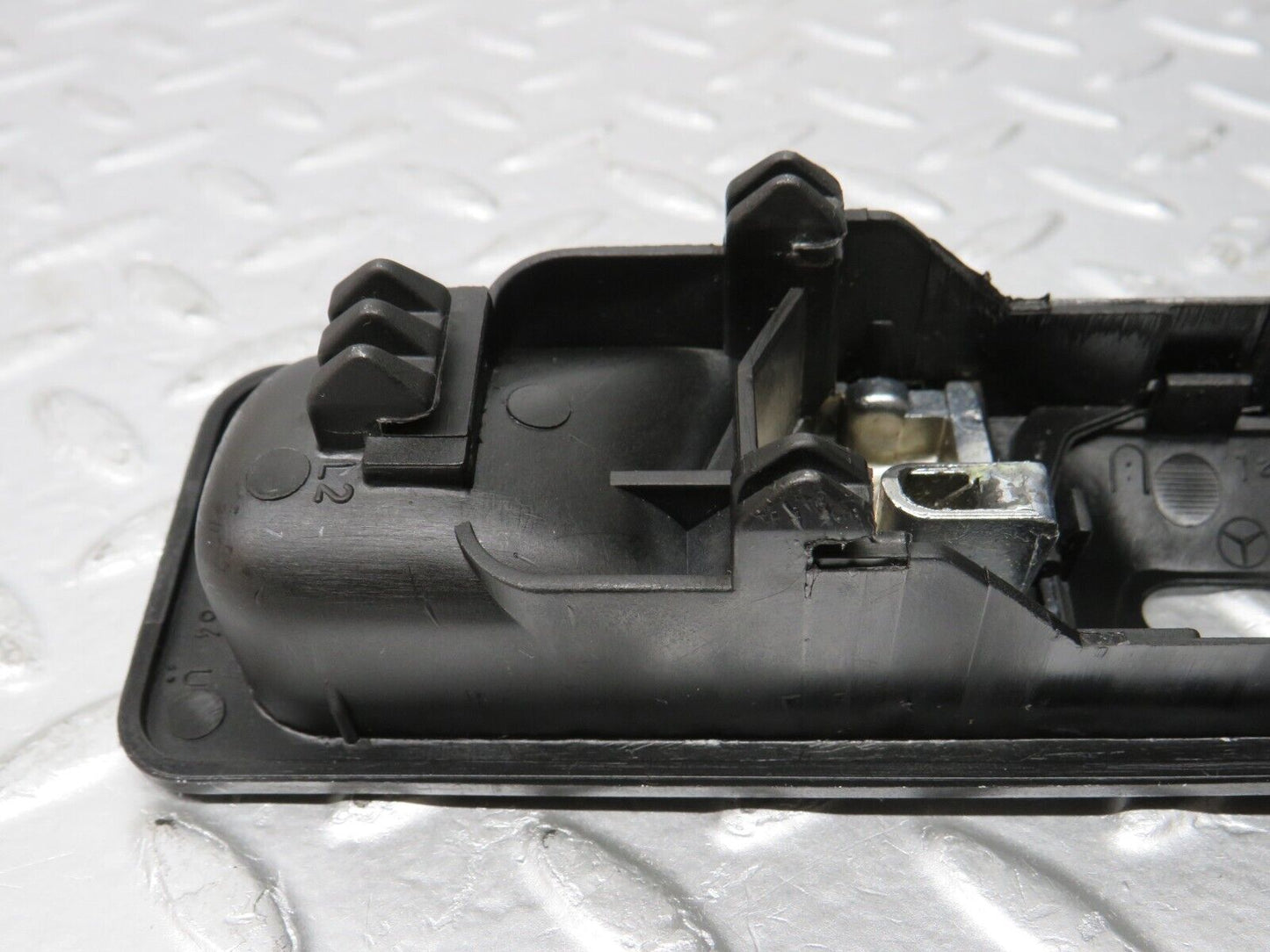 31634 Mercedes-Benz W201 190LE 1.8L Front Left Interior Door Handle 2017660164