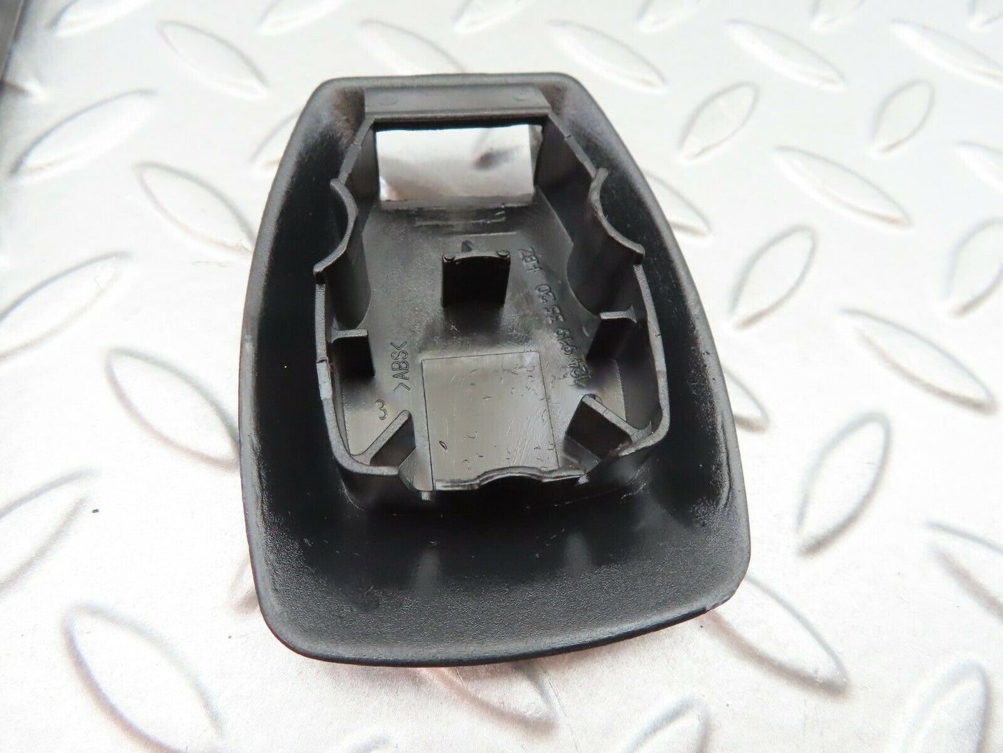 6599 Mercedes-Benz S124 E220 Wagon Seat Belt Runner With Cover 1249193520