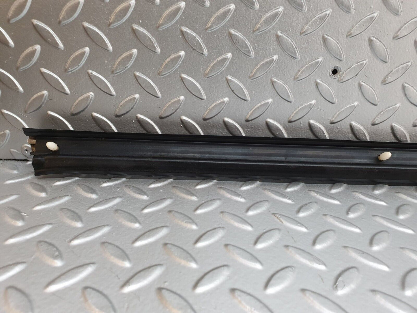 41710 Mercedes-Benz W124 200E Door Lower Sealing Rubber Trim Right