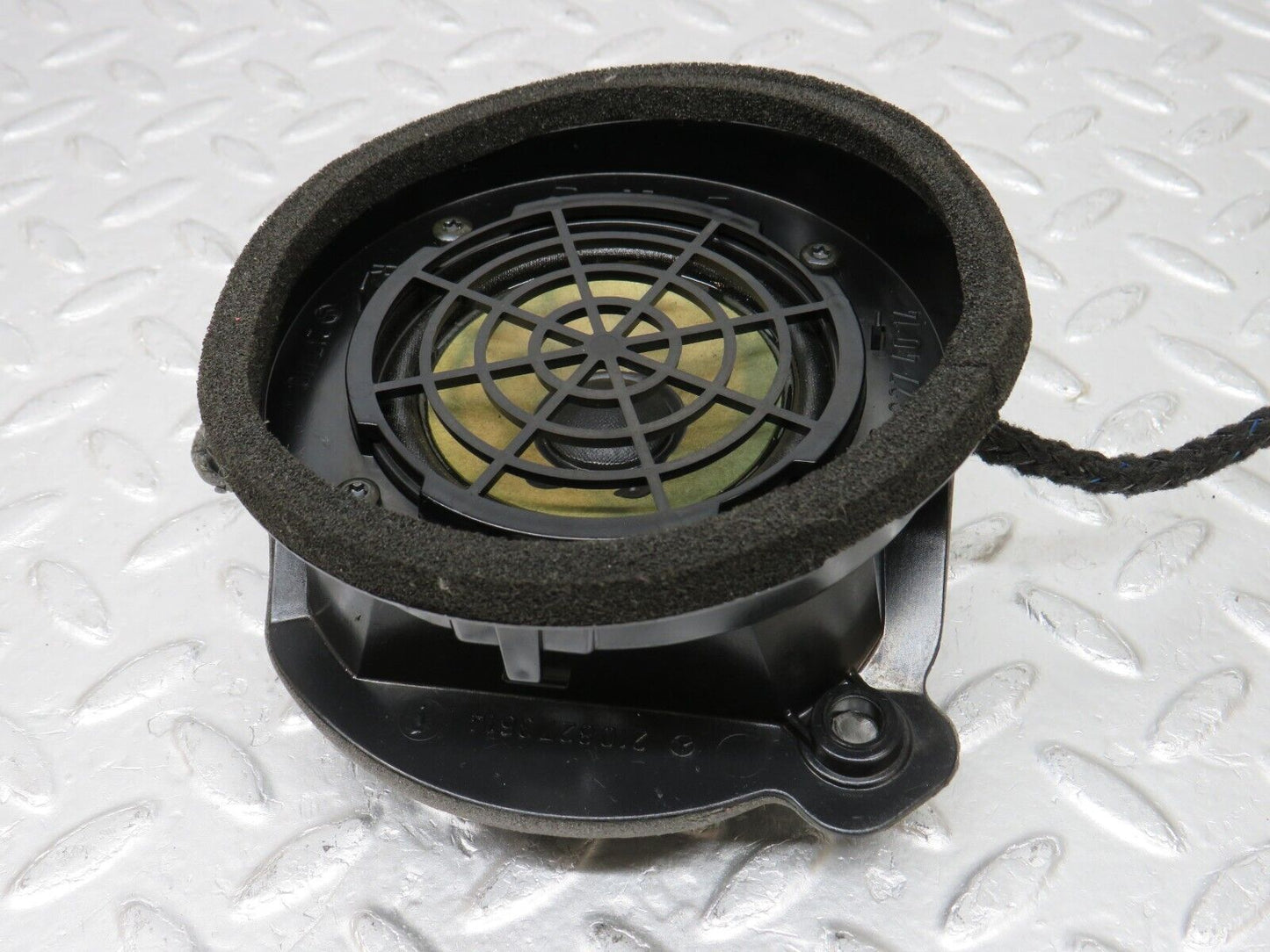 34722 Mercedes-Benz W210 320E Rear Right Door Speaker 2108274014 2108273614
