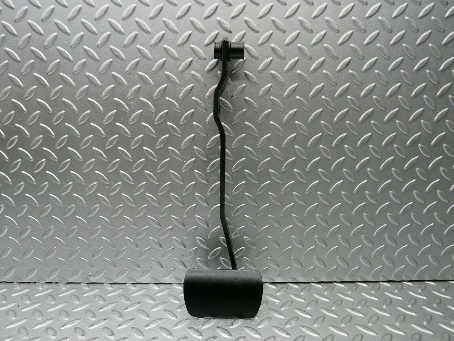 23036 Mercedes-Benz C123 230CE Coupe Wagon Brake Pedal