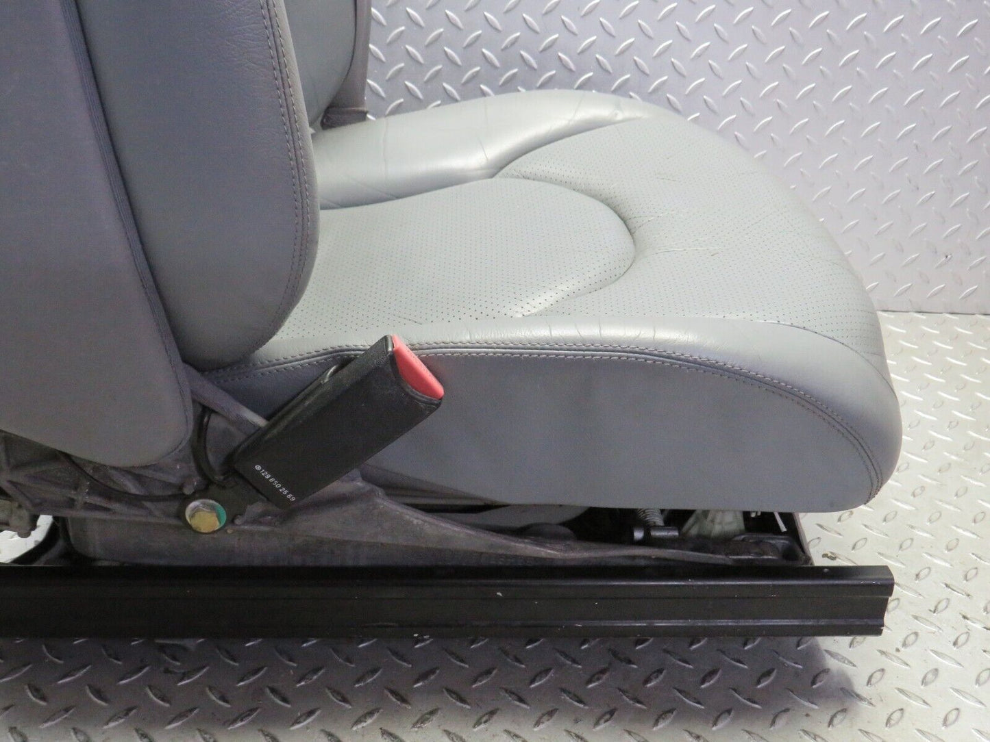 39553 Mercedes-Benz R129 320SL Coupe Electric Front Left Passenger Seat Leather Grey
