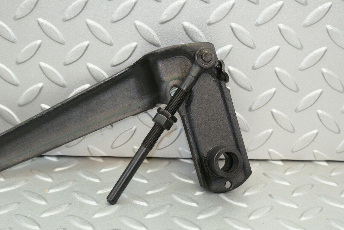 3169 Mercedes-Benz W115 220D Clutch Pedal LHD