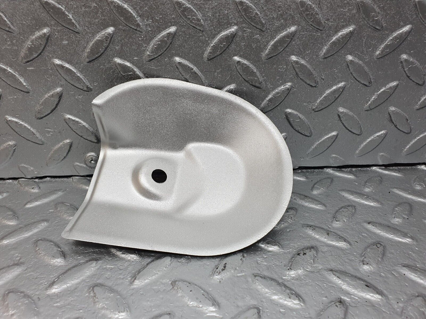 41523 Mercedes-Benz W124 200E Engine Mount Bracket Heat Shield Right Side