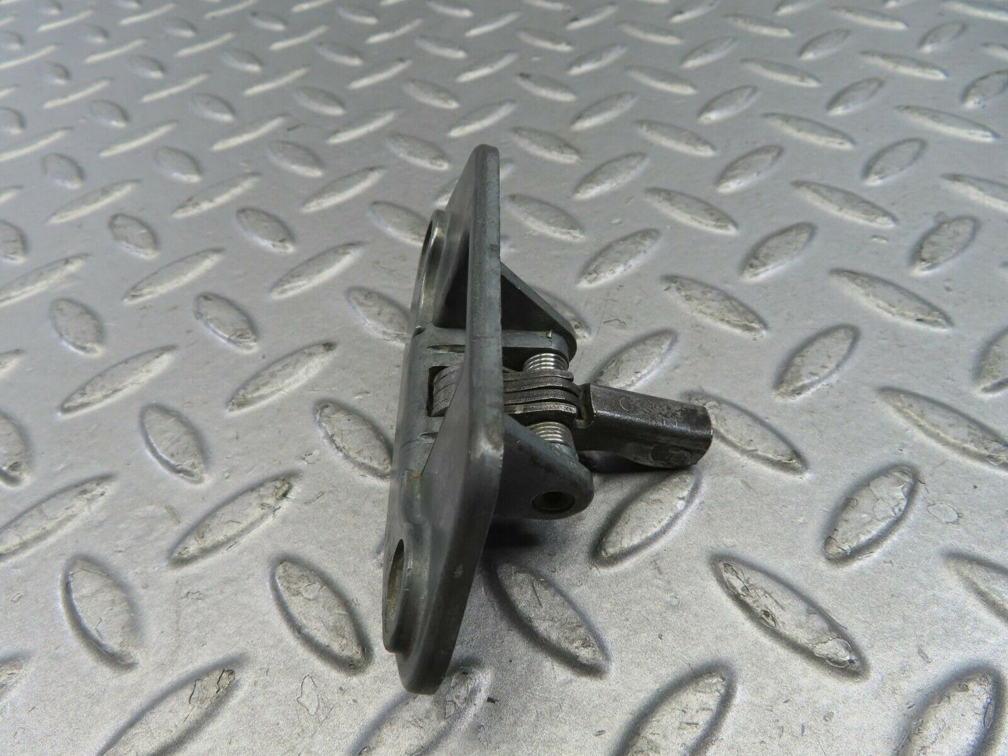 9202 Mercedes-Benz W108 Trunk Lock Latch