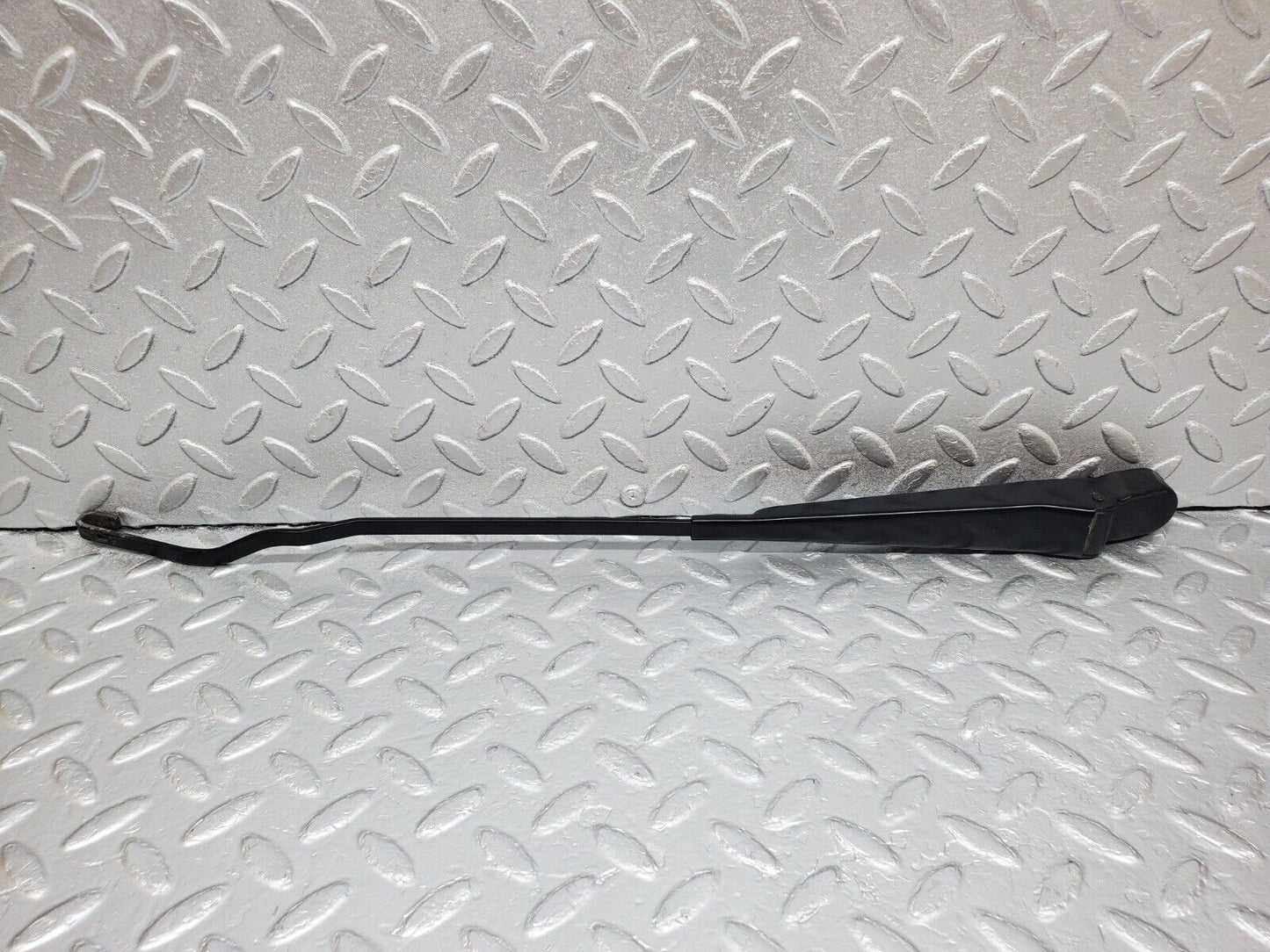 45856 Mercedes-Benz W126 420SE Windscreen Wiper Arm Bosch Left Side