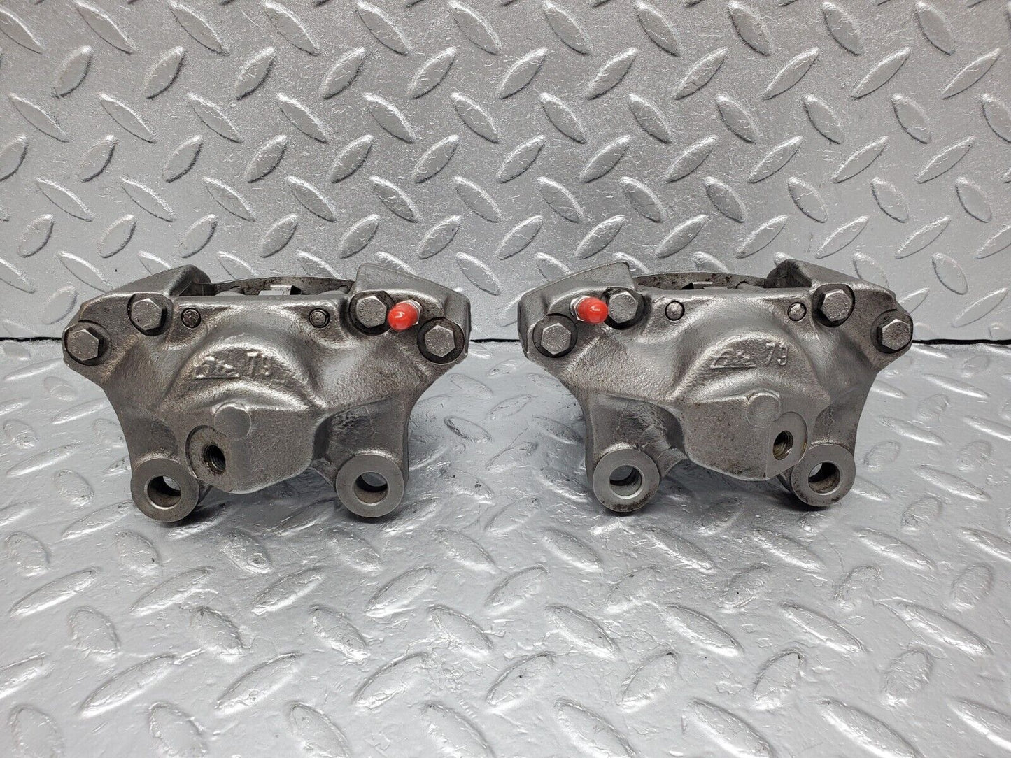 45917 Mercedes-Benz W126 420SE Rear Brake Caliper Left & Right ATE