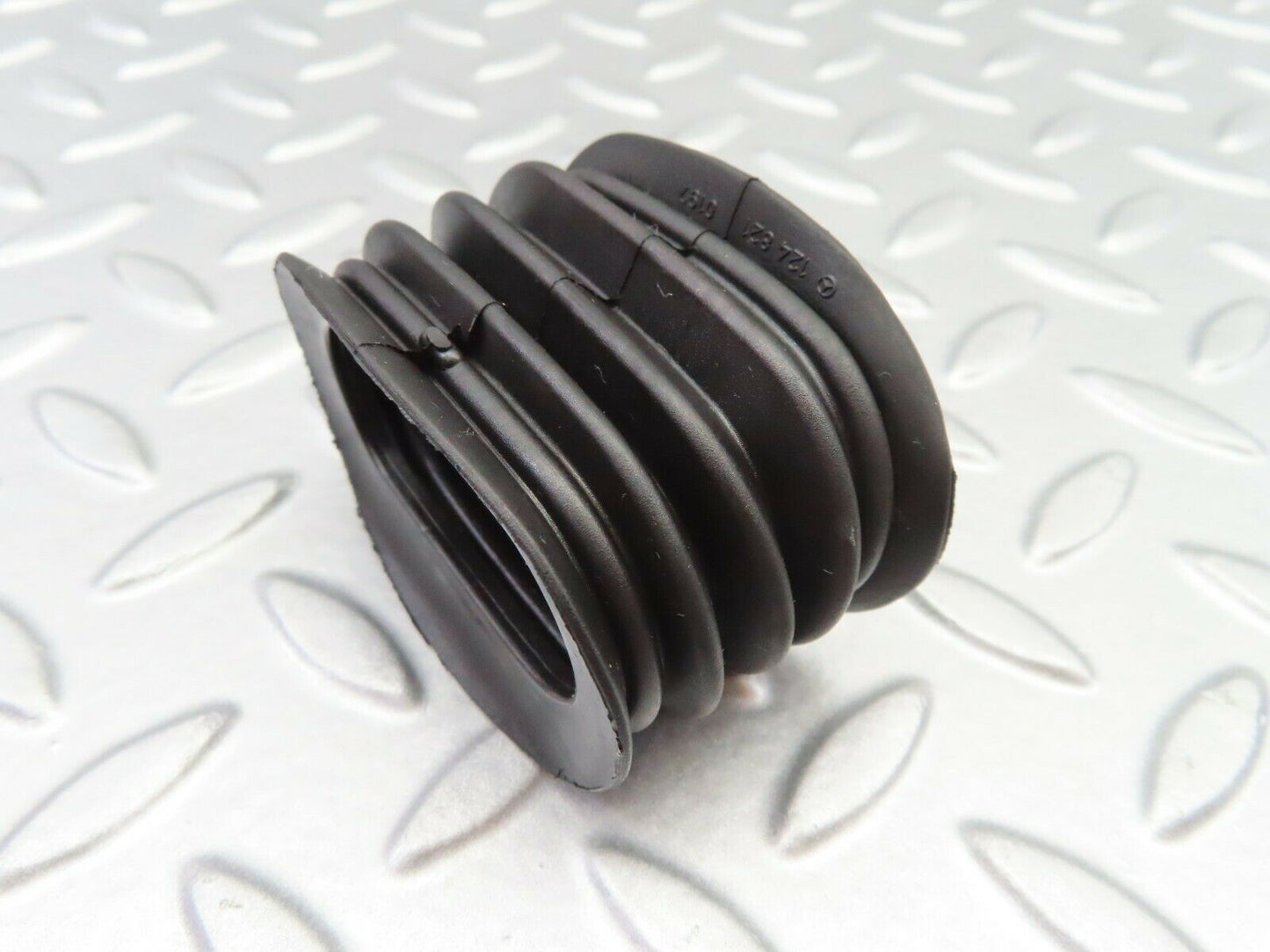 6543 Mercedes-Benz S124 E220 Wagon Front Door Wire Protector Rubber 1248210197
