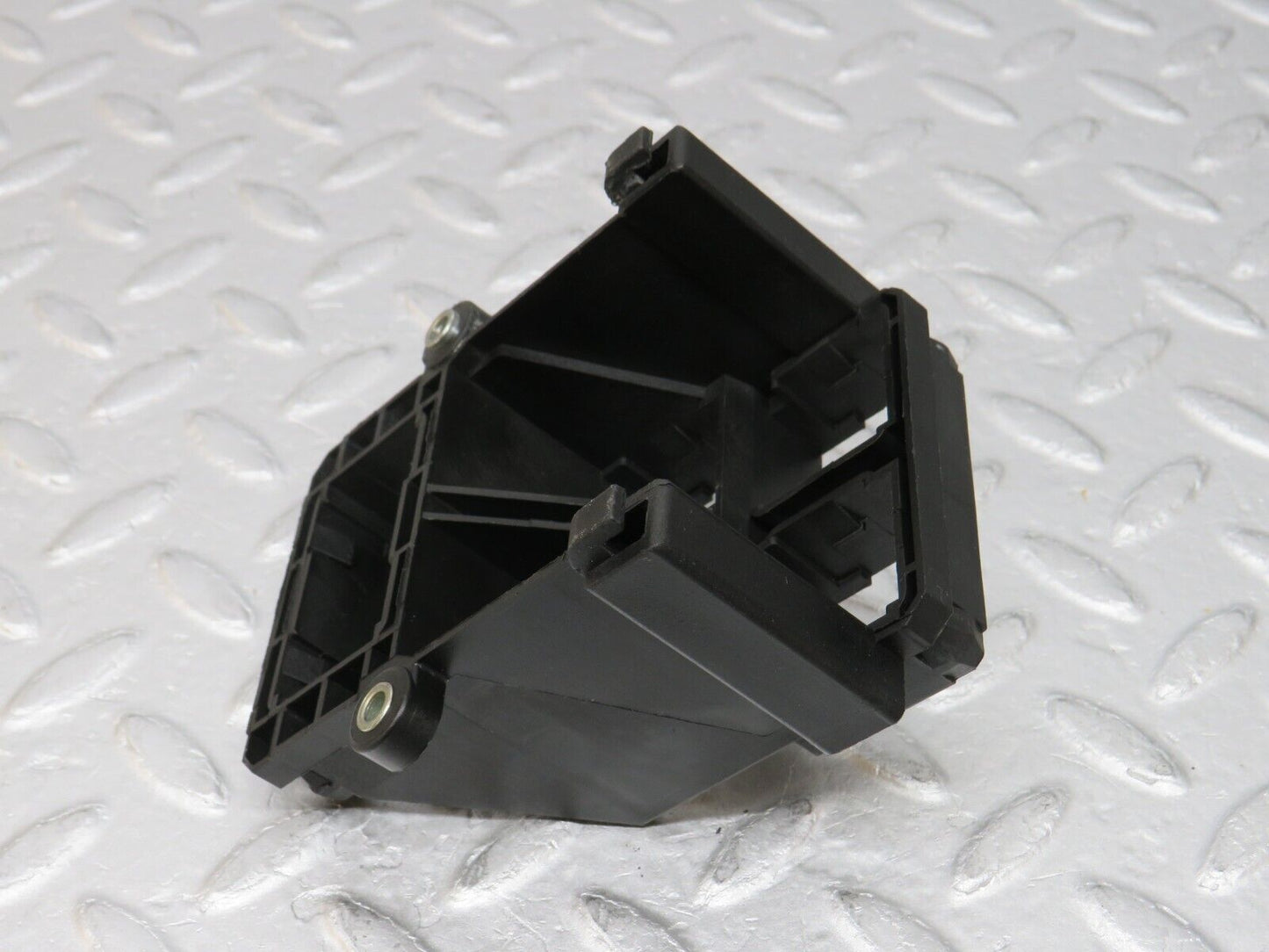 36552 Mercedes-Benz W201 190E 2.0L Relay Holder Bracket 2015451040