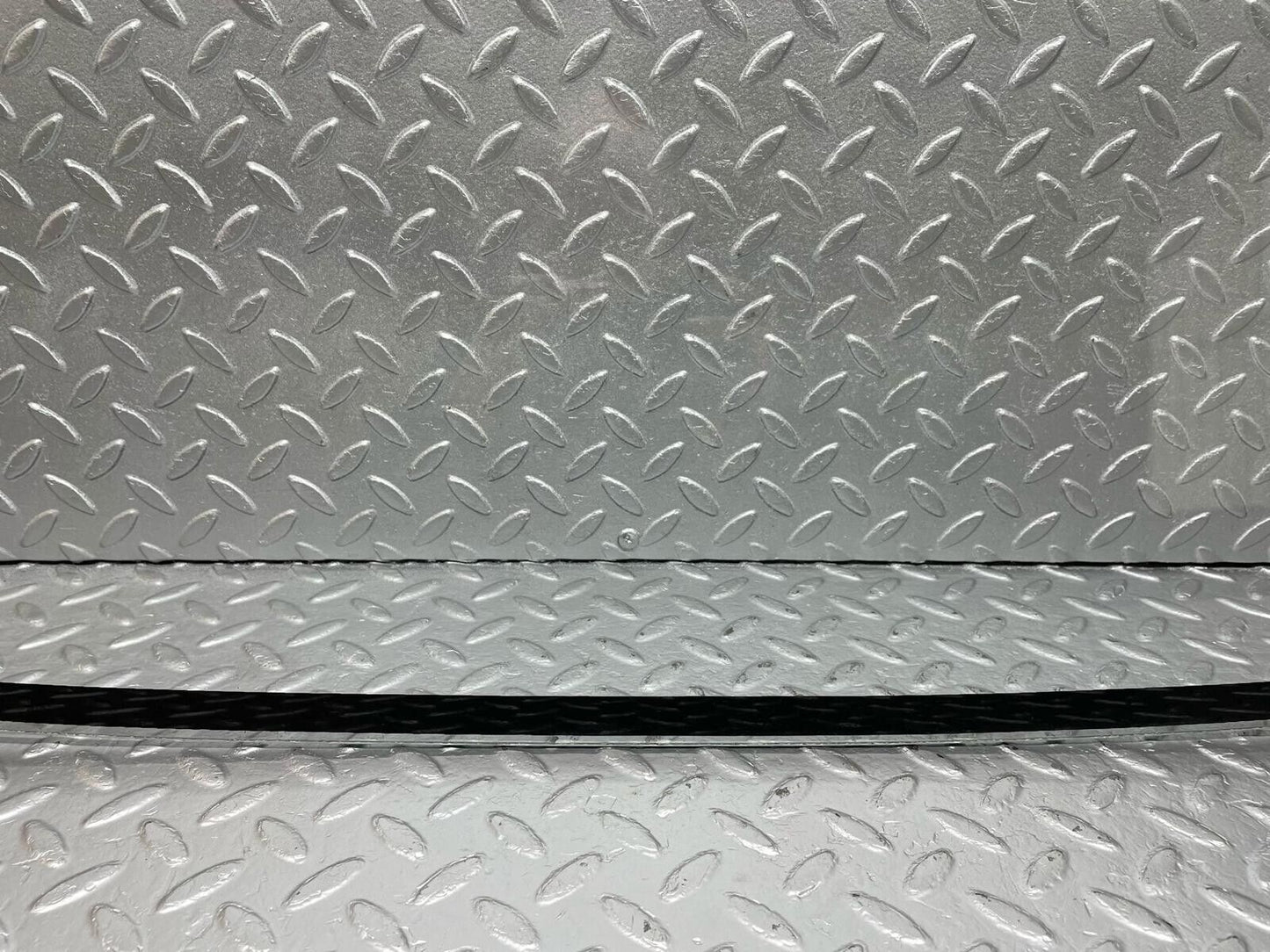 42409 Mercedes-Benz R107 Hard Top Rear Windscreen