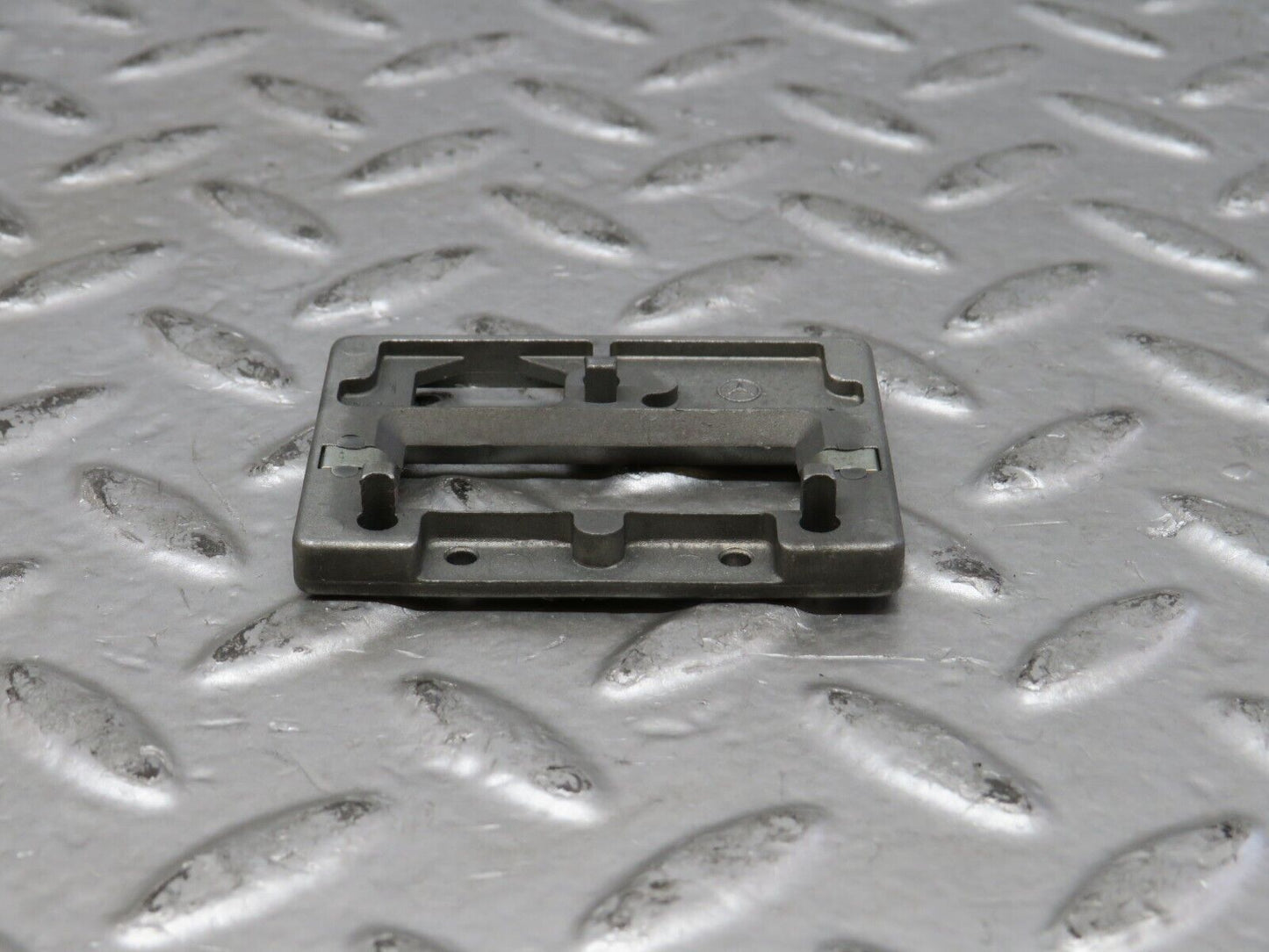 27775 Mercedes-Benz S124 300TE Wagon Rear View Mirror Bracket
