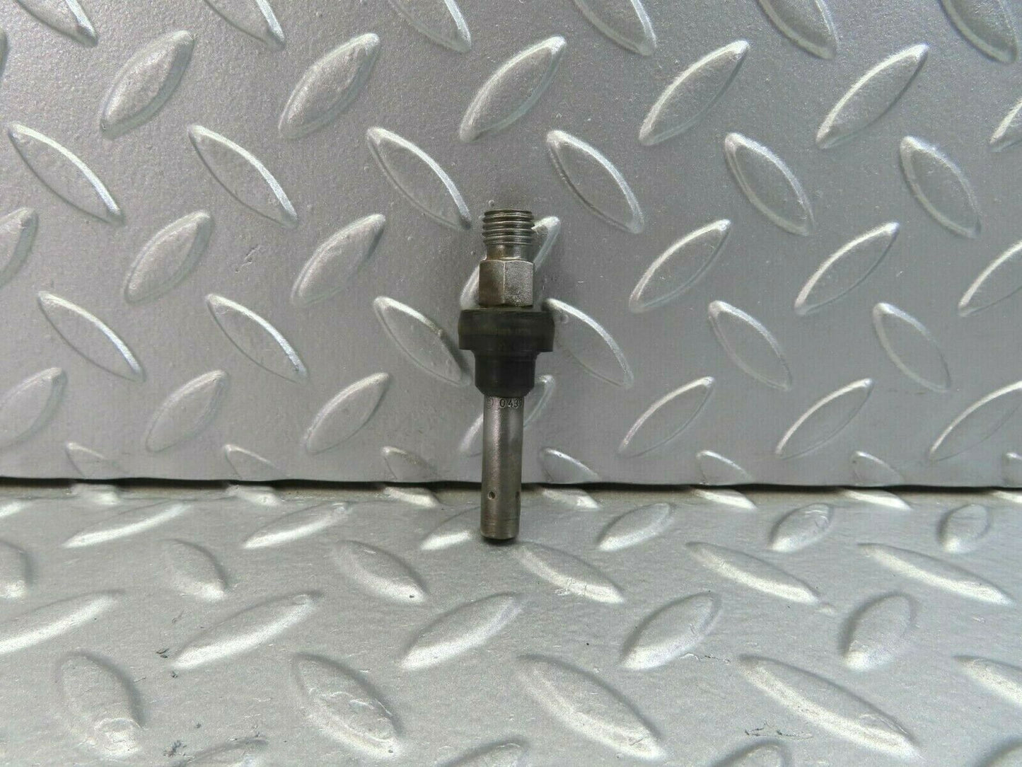 9801 Mercedes-Benz C123 280CE Coupe Fuel Injector Bosch 0437502010