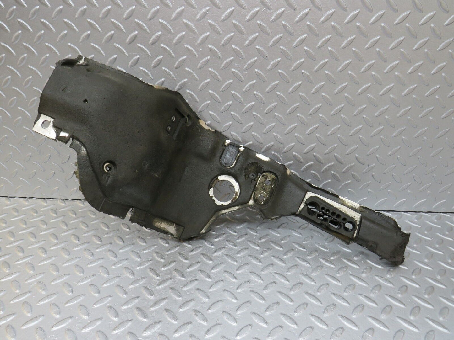 35999 Mercedes-Benz W126 420SE Firewall Heat Shield