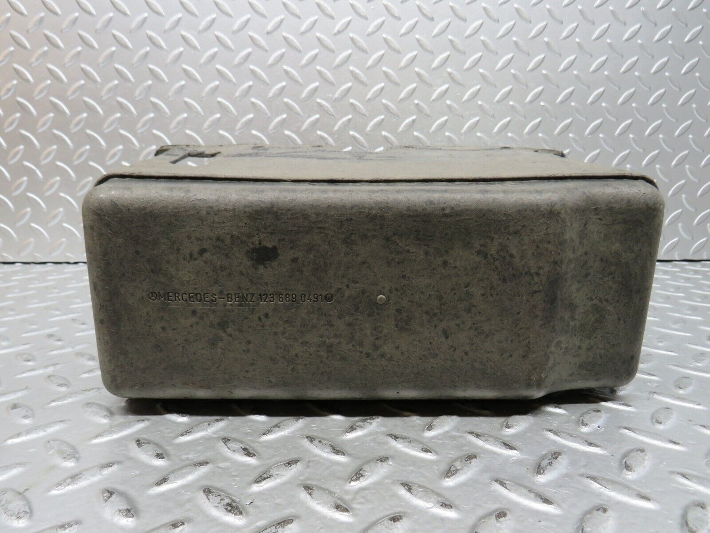 28600 Mercedes-Benz W123 280E Glove Box 1236890491
