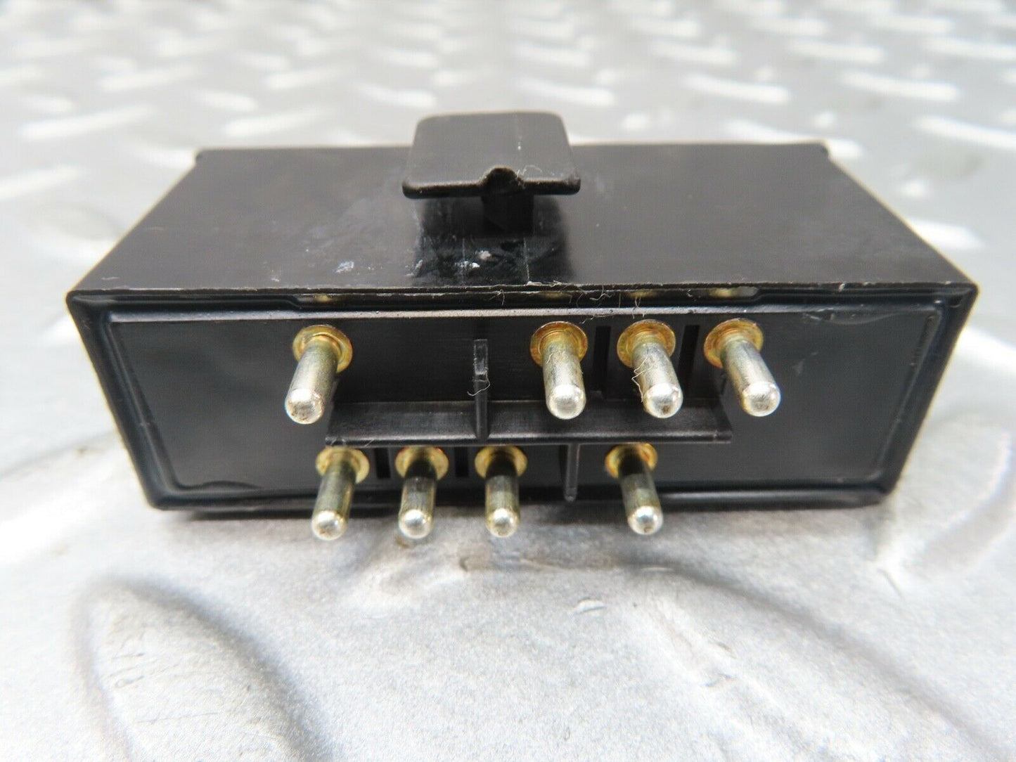 17245 Mercedes-Benz R129 300SL Coupe Right Seat Locking Relay 1298210147