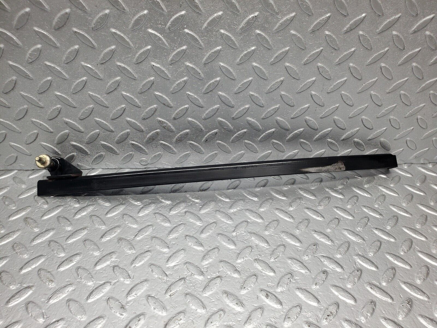 46761 Mercedes-Benz R129 320SL Coupe Front Right Window Channel