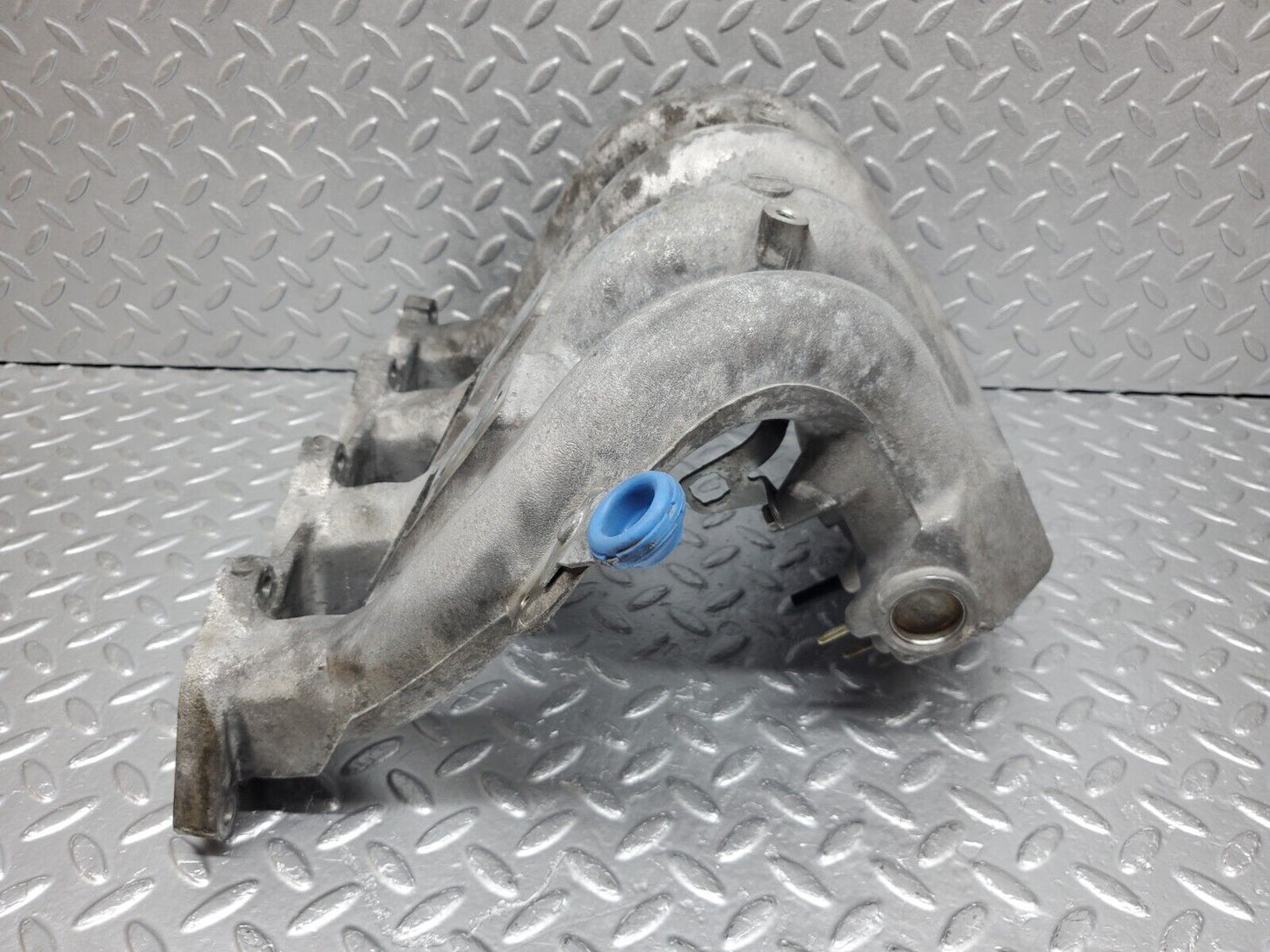 44869 Mercedes-Benz W124 220E Intake Manifold 1111411201