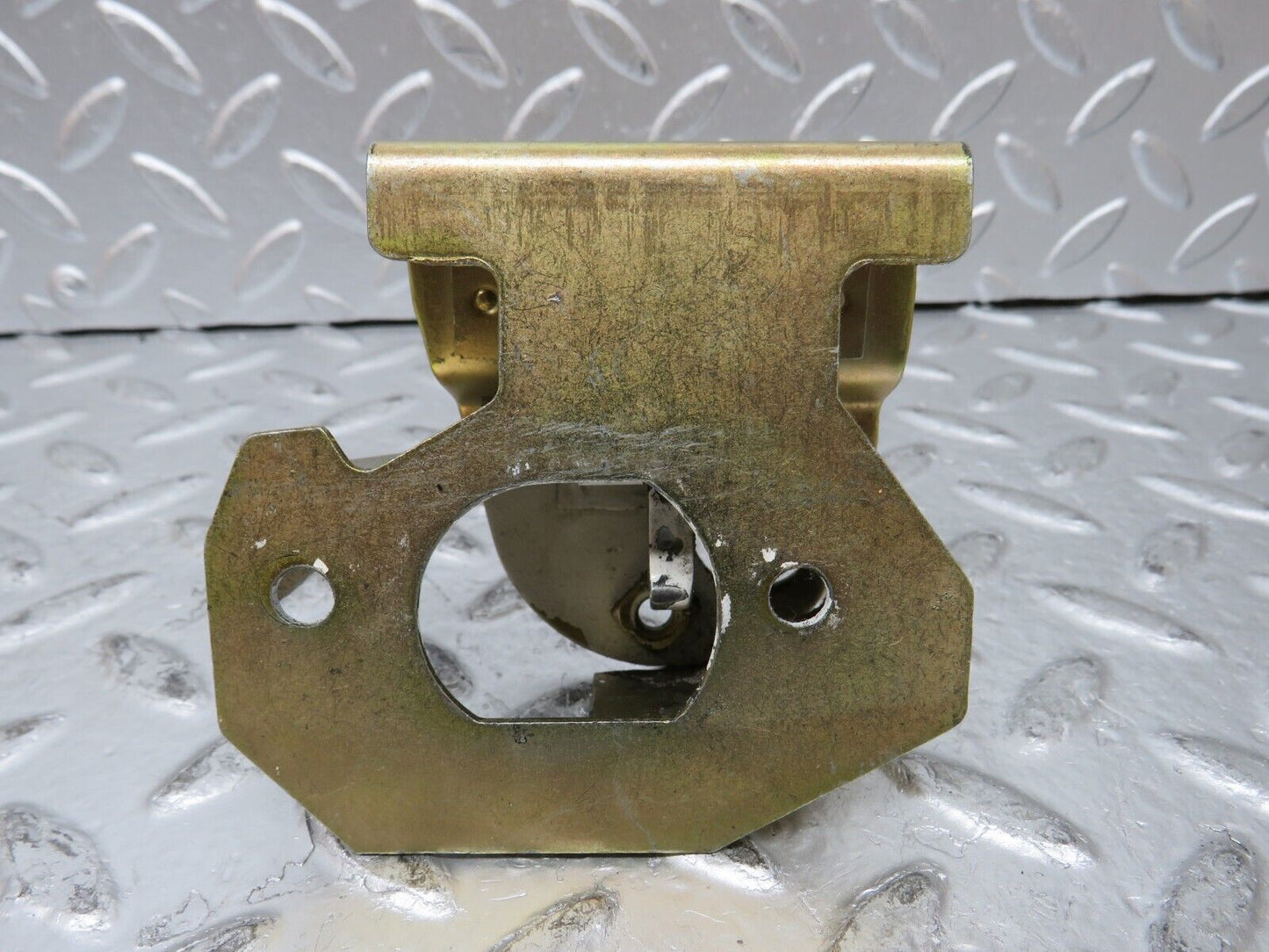 26994 Mercedes-Benz W123 240D Trunk Lock