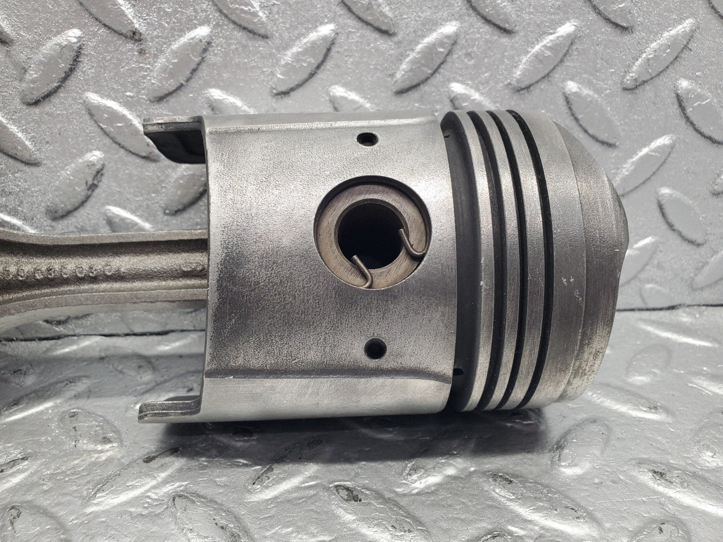 W112 piston and connecting rod used OEM