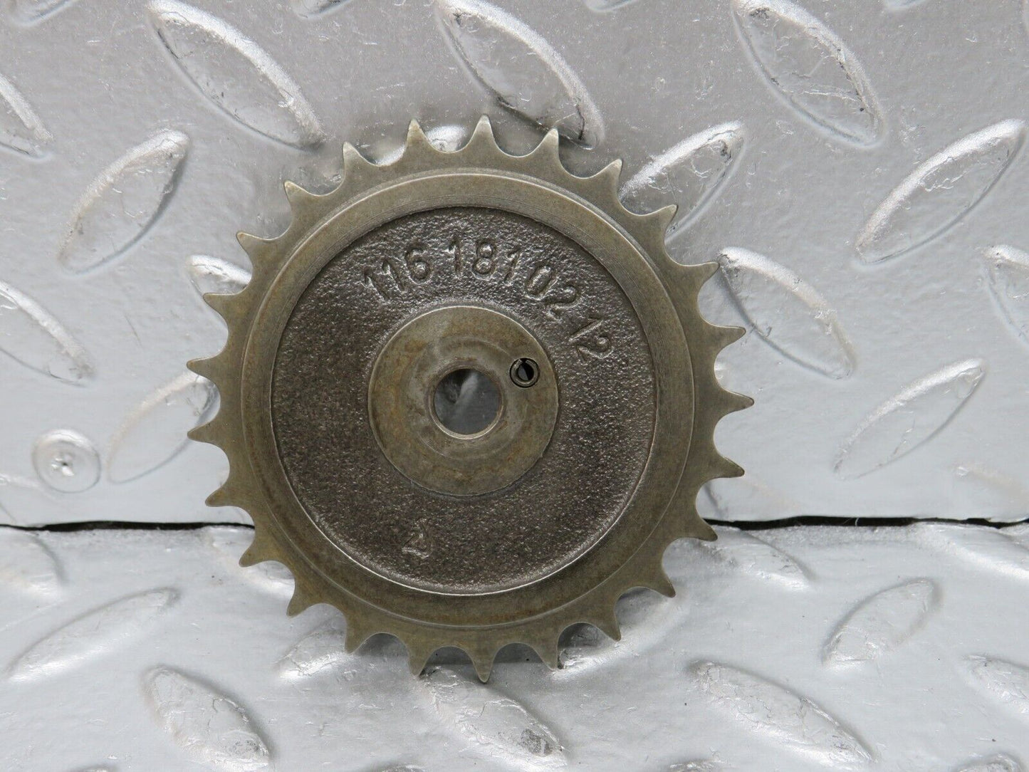 32766 Mercedes-Benz C107 R107 350 V8 Oil Pump Sprocket 1161810212