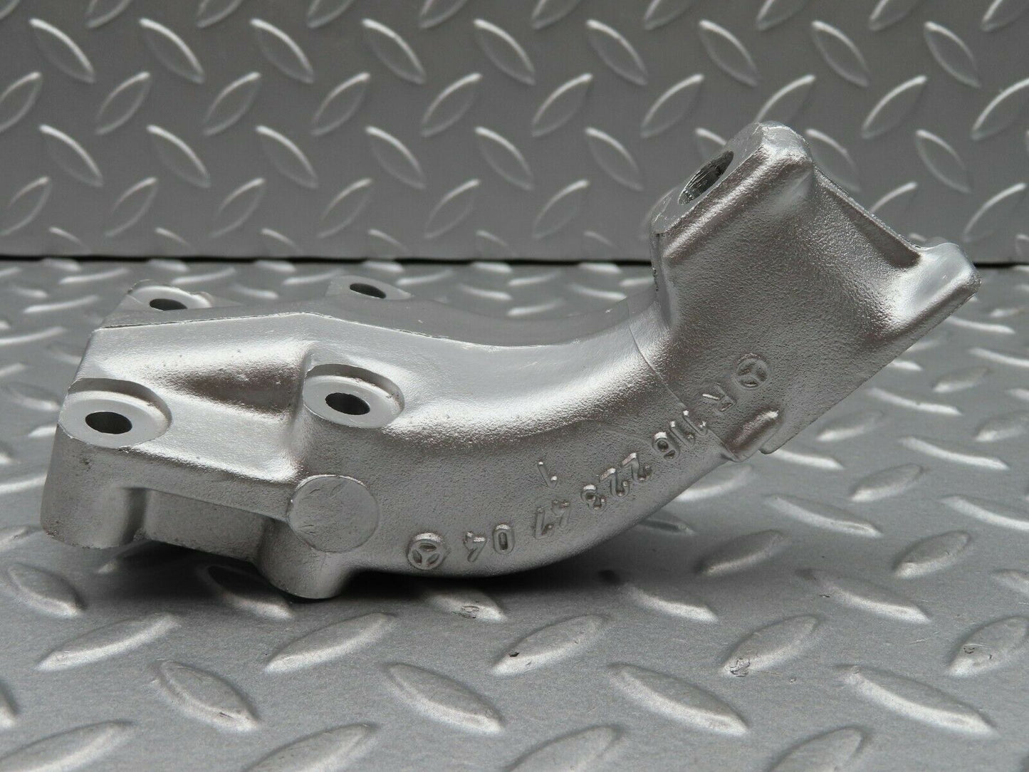 5112 Mercedes-Benz R107 350SL Engine Mount Bracket Right Side 1162234704