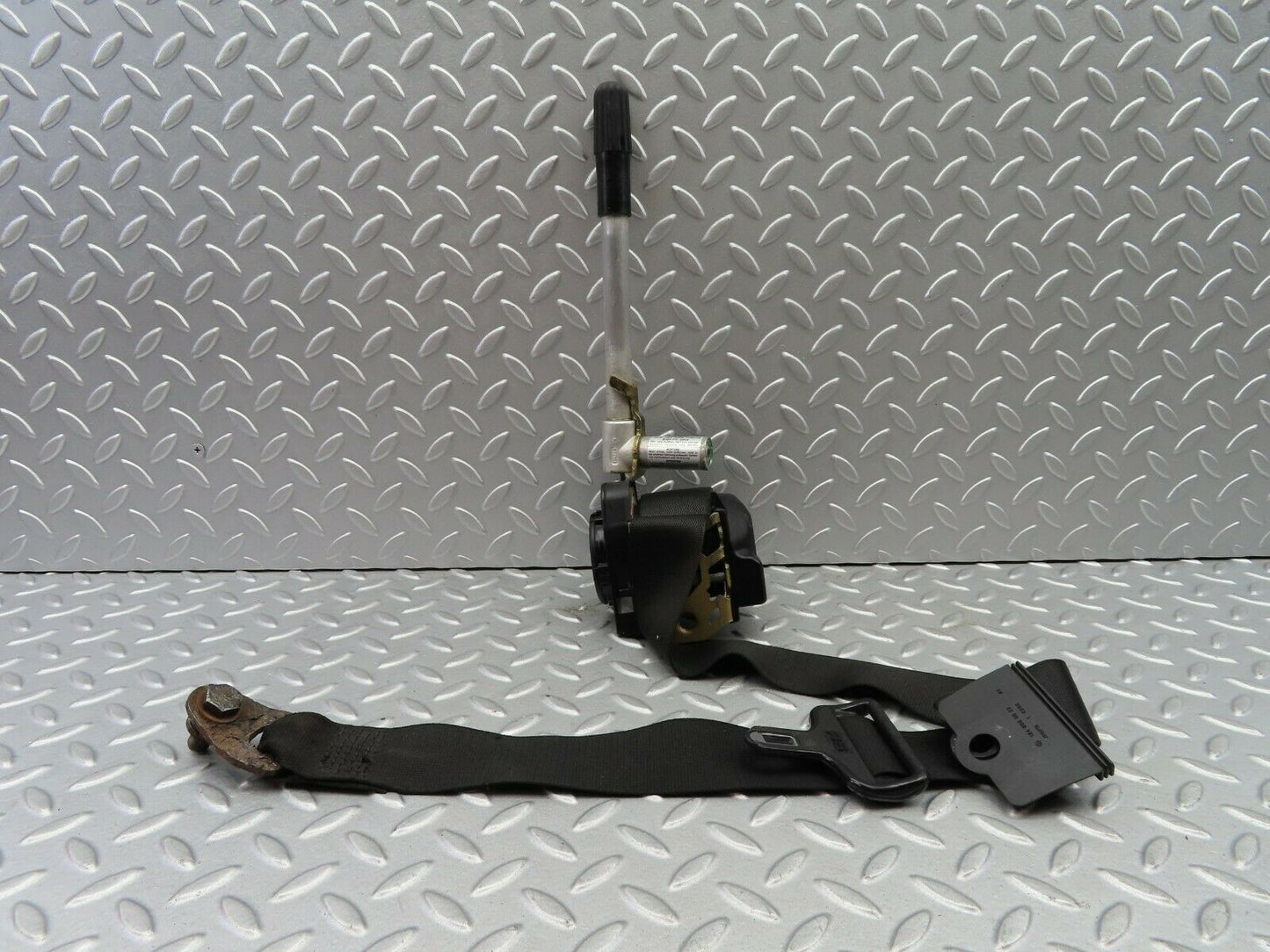 6187 Mercedes-Benz W126 380SE Front Left Seat Belt Passenger Side 1268603986