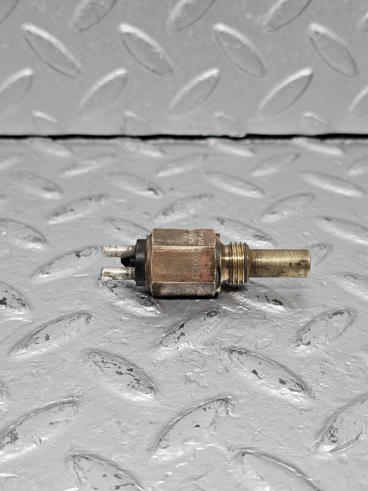 40786 Mercedes-Benz W123 280E Temperature Switch VDO 36/2/19